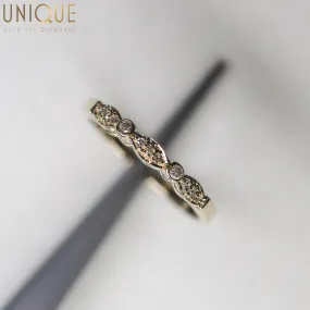 14 K Diamond Band