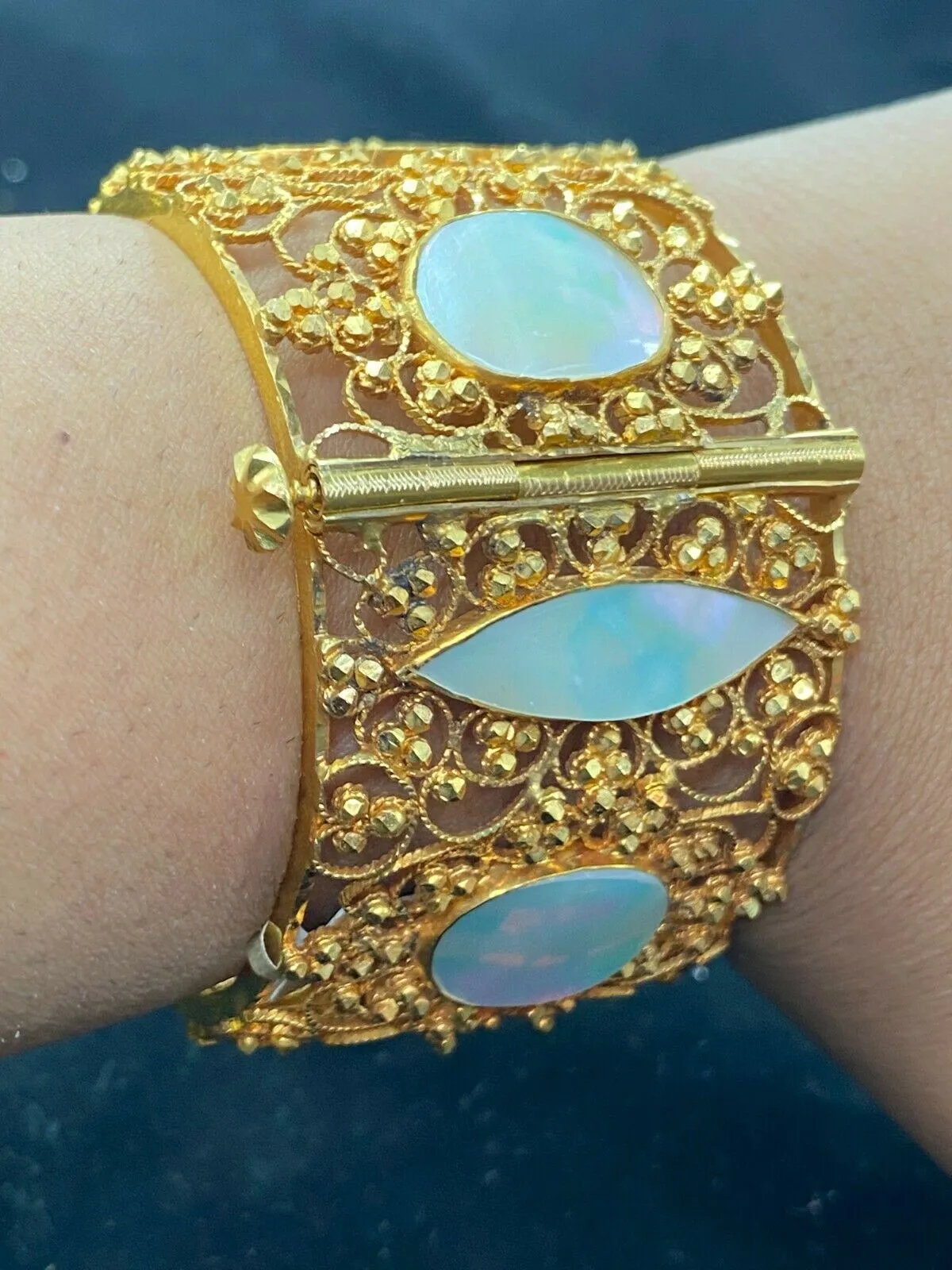 22k Bangle Solid Gold Simple Ladies Floral Filigree with Opal Stone BR131z