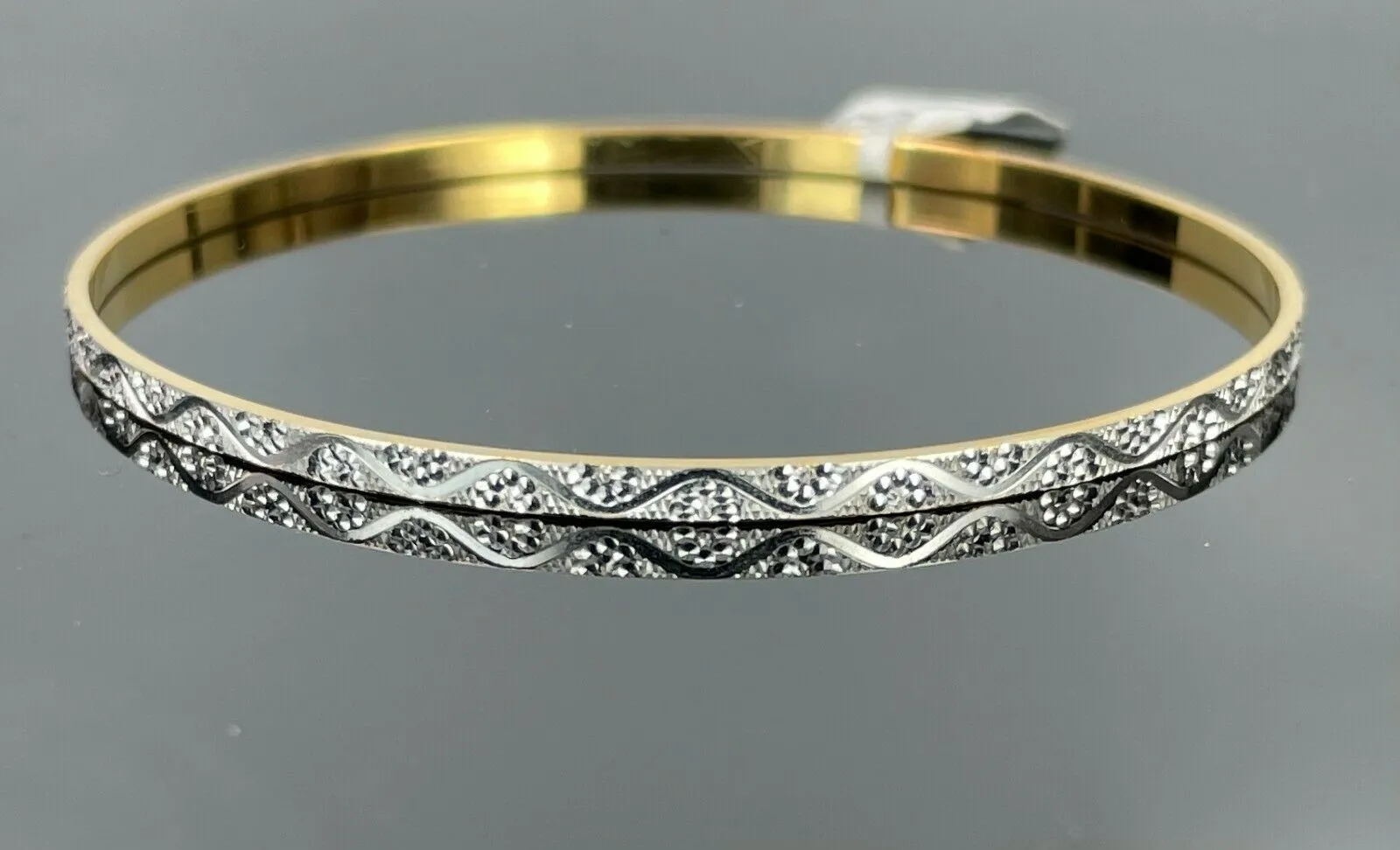 22k Bangle Solid Gold Simple Ladies Two Tone Geometric Design B1227