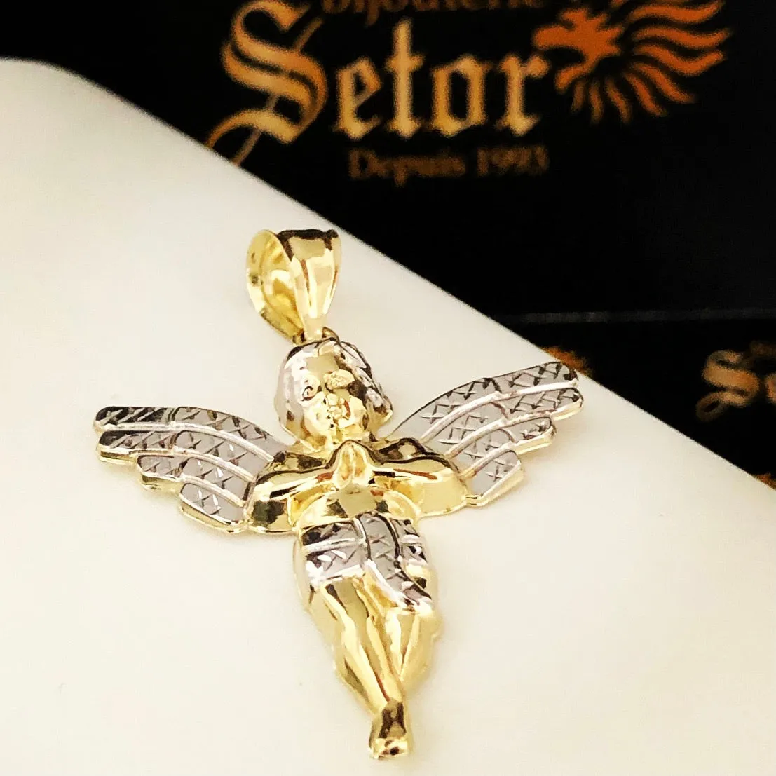 Angel pendant