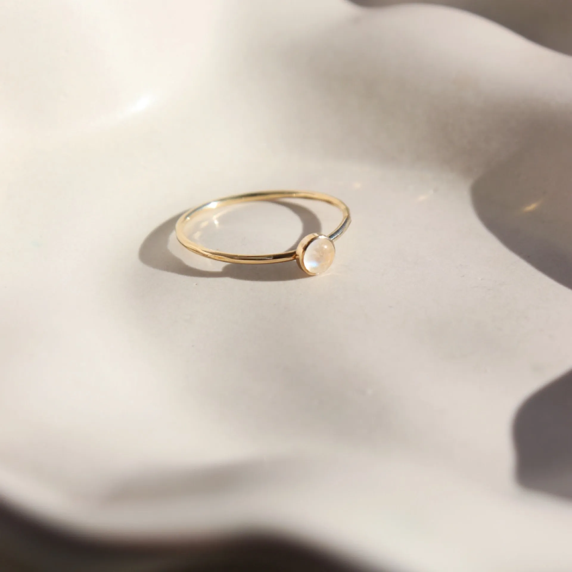 Moonstone Ring 4mm