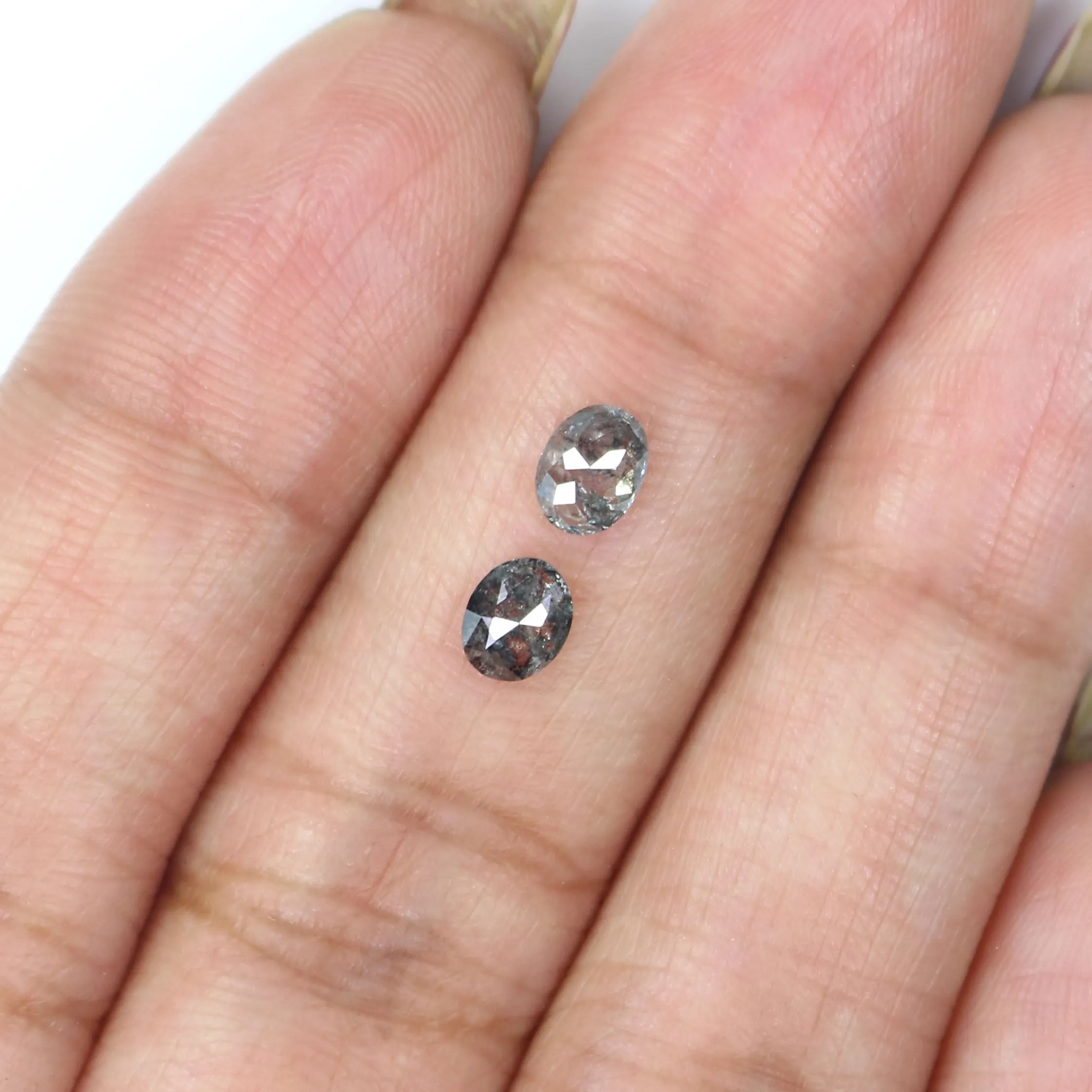 Natural Loose Oval Salt And Pepper Diamond Black Grey Color 0.67 CT 4.82 MM Oval Shape Rose Cut Diamond KDL2528