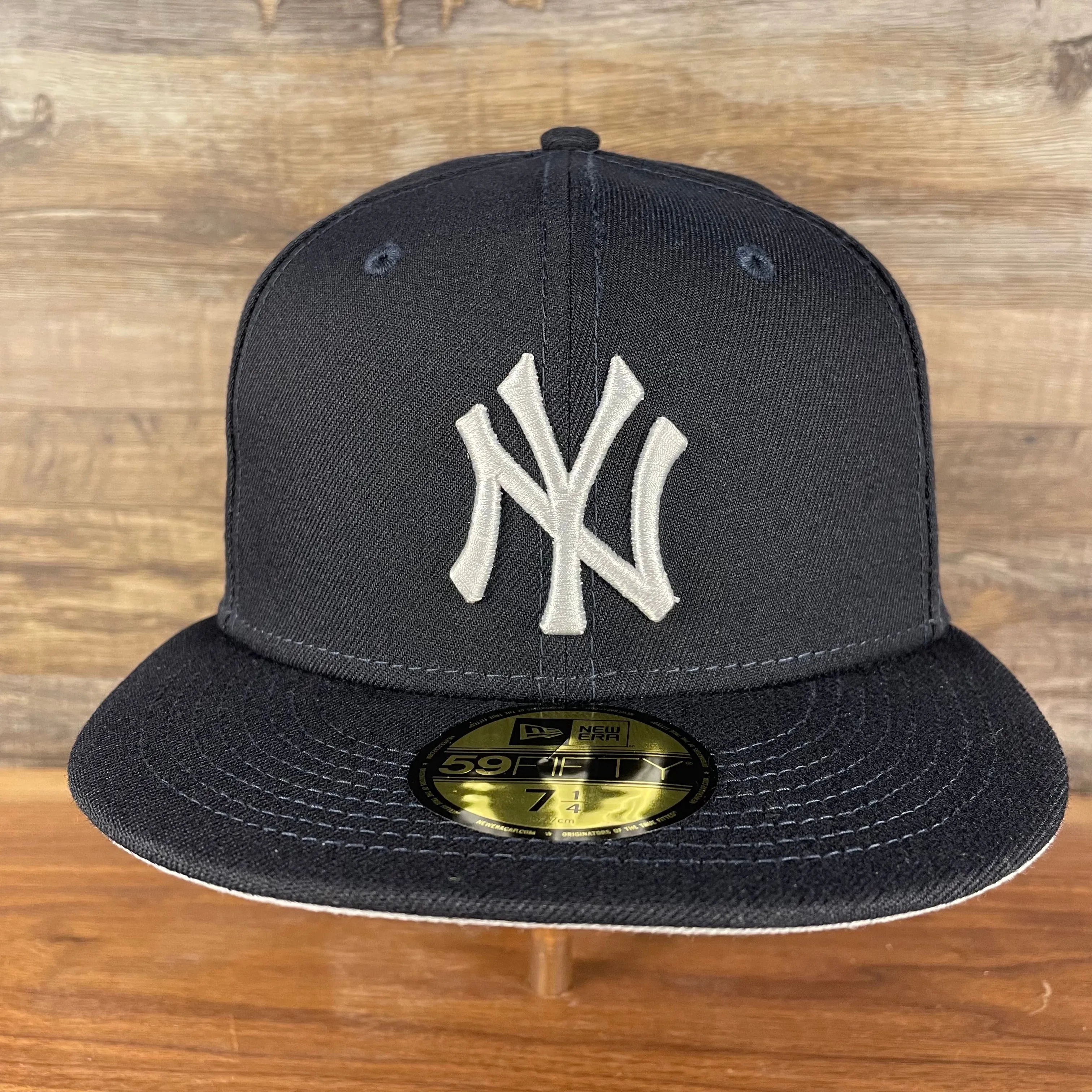 New York Yankees Patch Up 2000 World Series Side Patch Gray Bottom 59Fifty Navy Fitted Cap