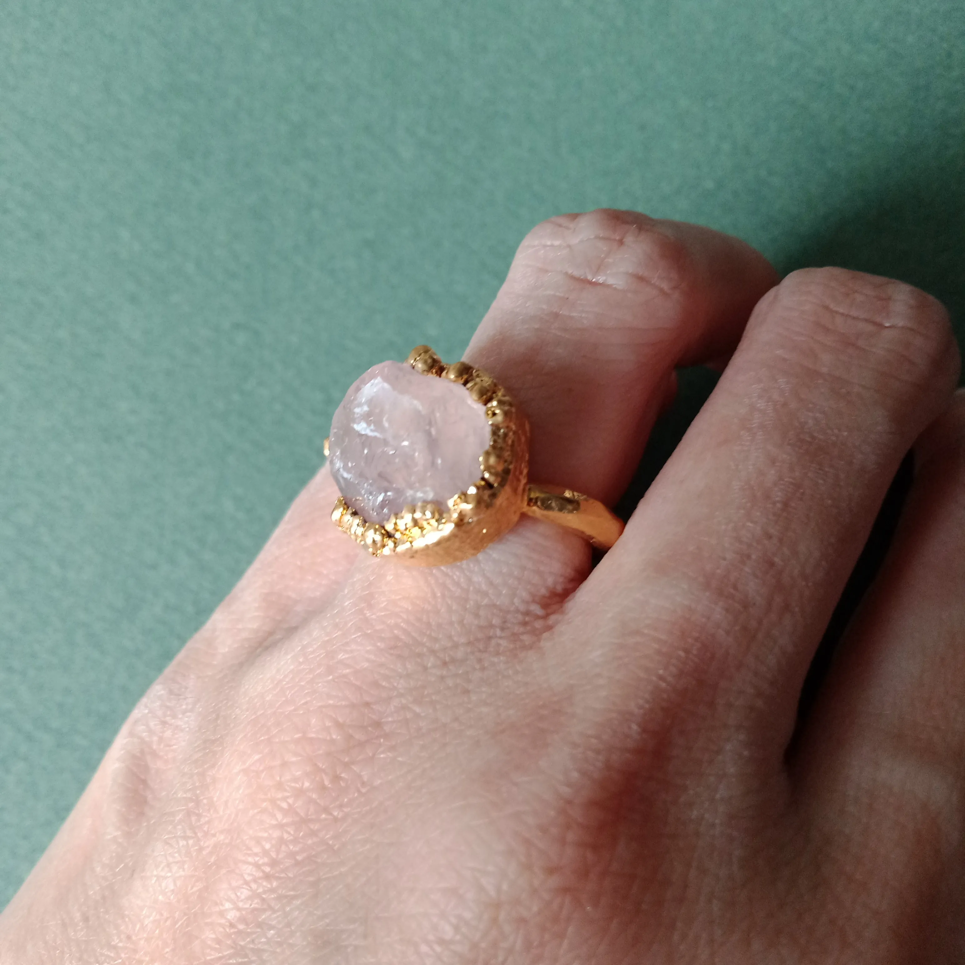 Raw rose quartz ring