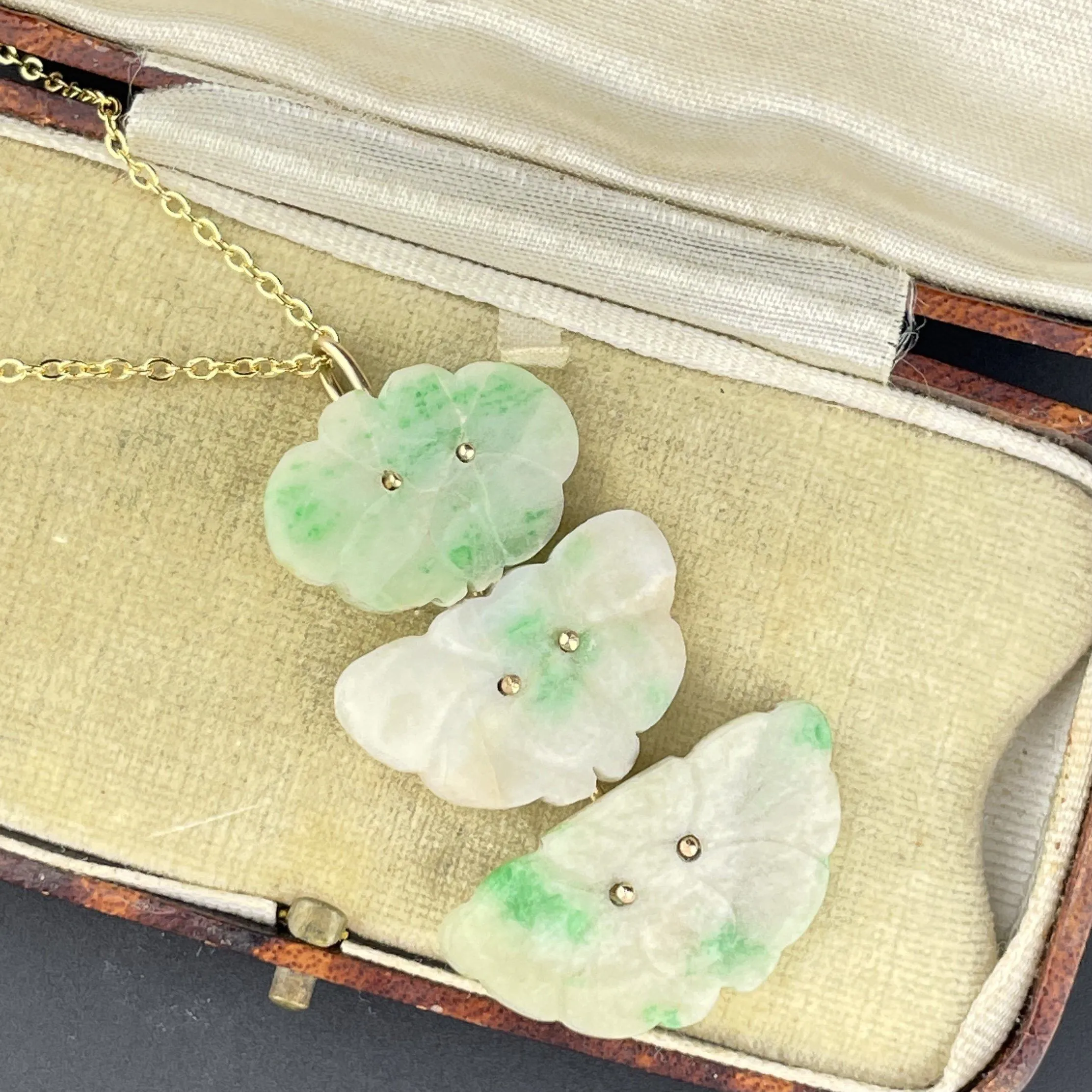 Vintage 14K Gold Jade Butterfly Carved Pendant Necklace