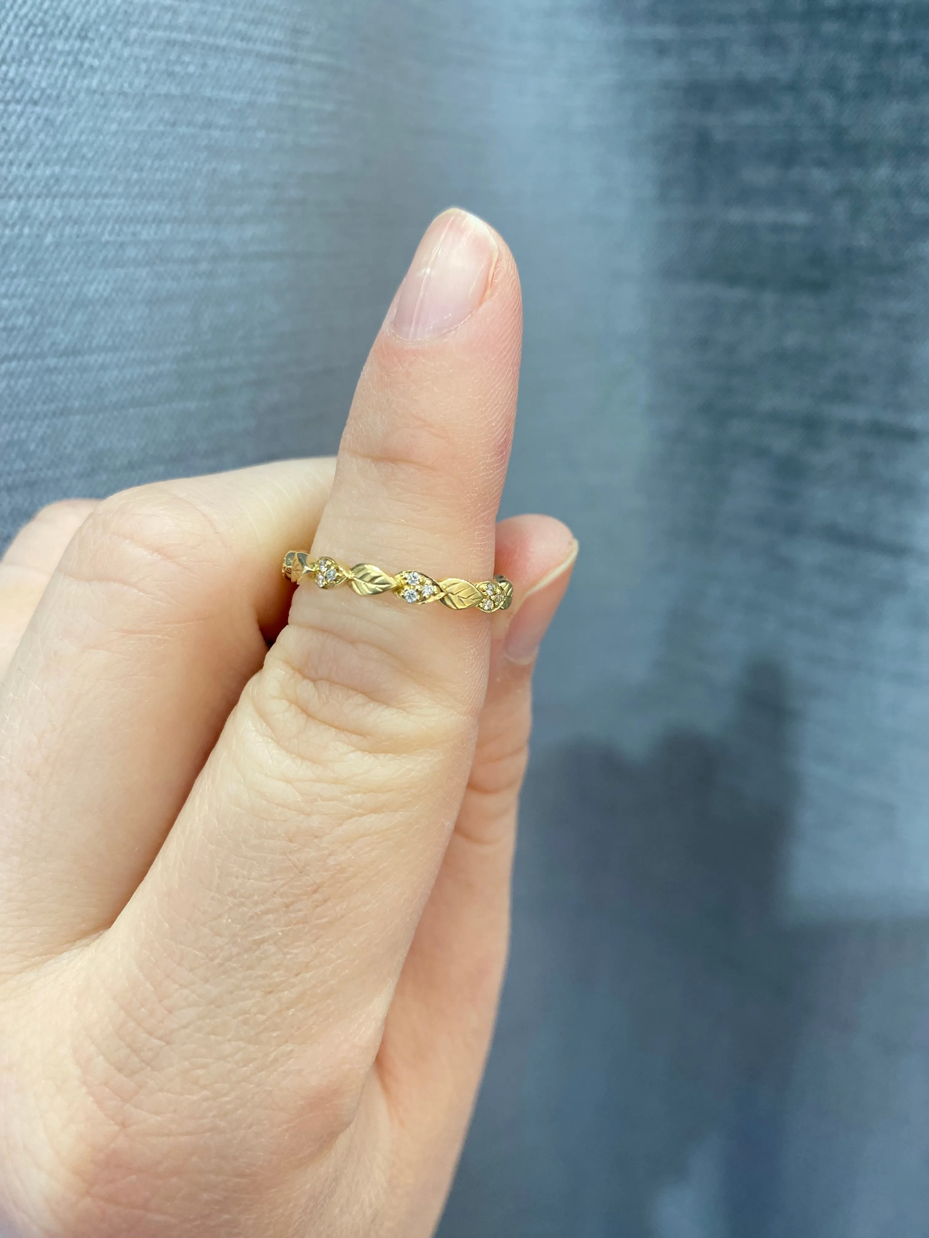 Yellow Gold Leaf Detail and Diamond Stackable Ring